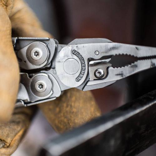 Мультиінструмент Leatherman® "Surge® Silver" (нейлоновий чохол, картонна коробка), 830165 - Prof1group Мультиінструмент Leatherman® "Surge® Silver" (нейлоновий чохол, картонна коробка), 830165
