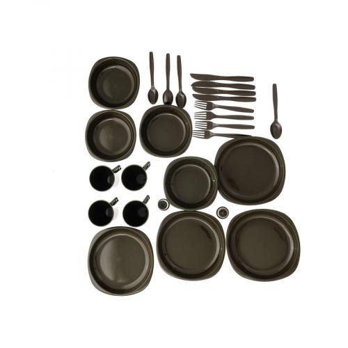 Camping mess kit for 4 persons (26 items)