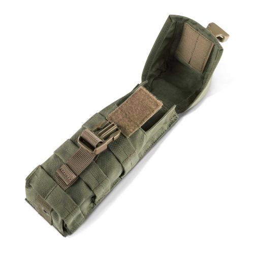 Closed pouch with a flap for two RPK magazines on a fastex